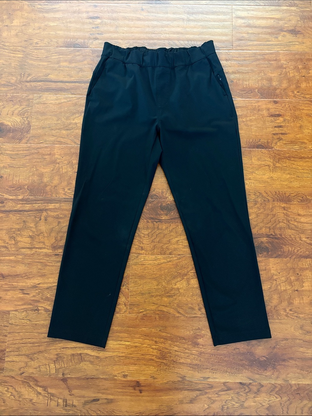 Vuori Women’s Miles Ankle Pants - Picture 3 of 9